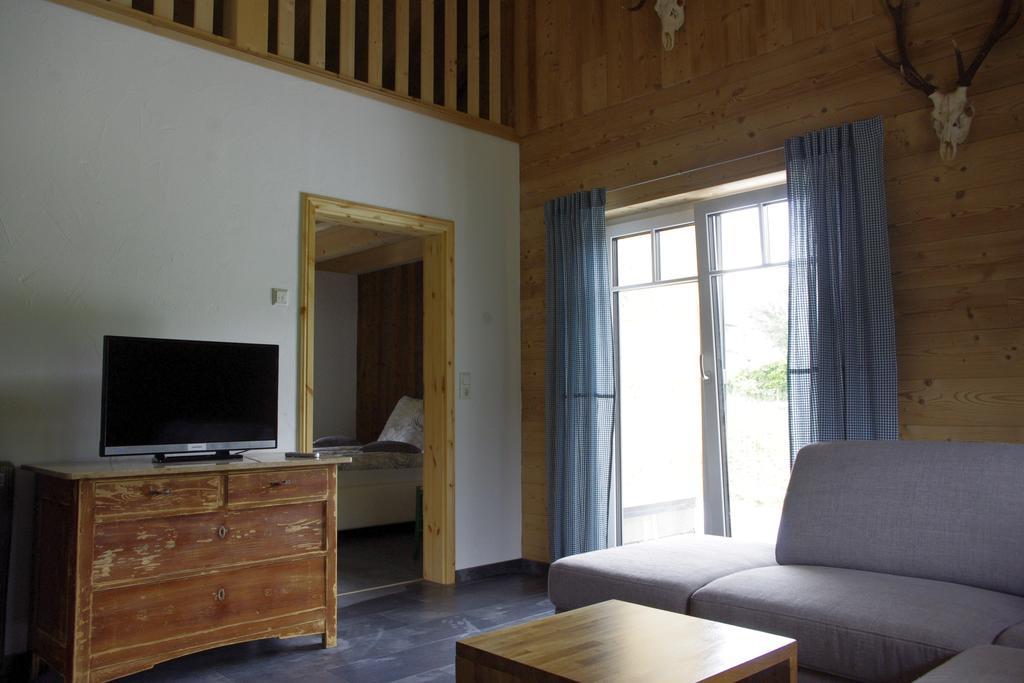 Huettenflair-Mosel Ferienwohnung Енкирх Екстериор снимка